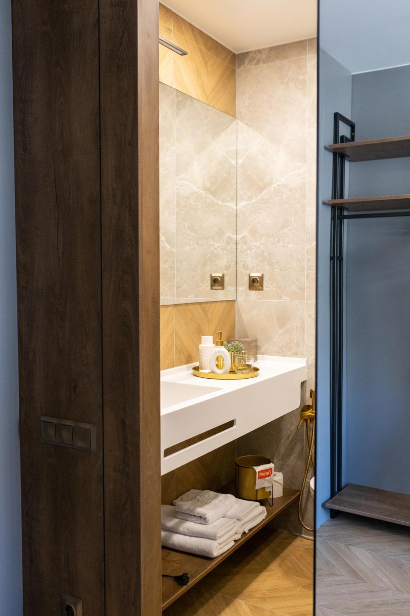 Four Sisters Luxury Rooms In Siauliai Extérieur photo